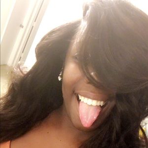 Meet your Posher, Jerrisha